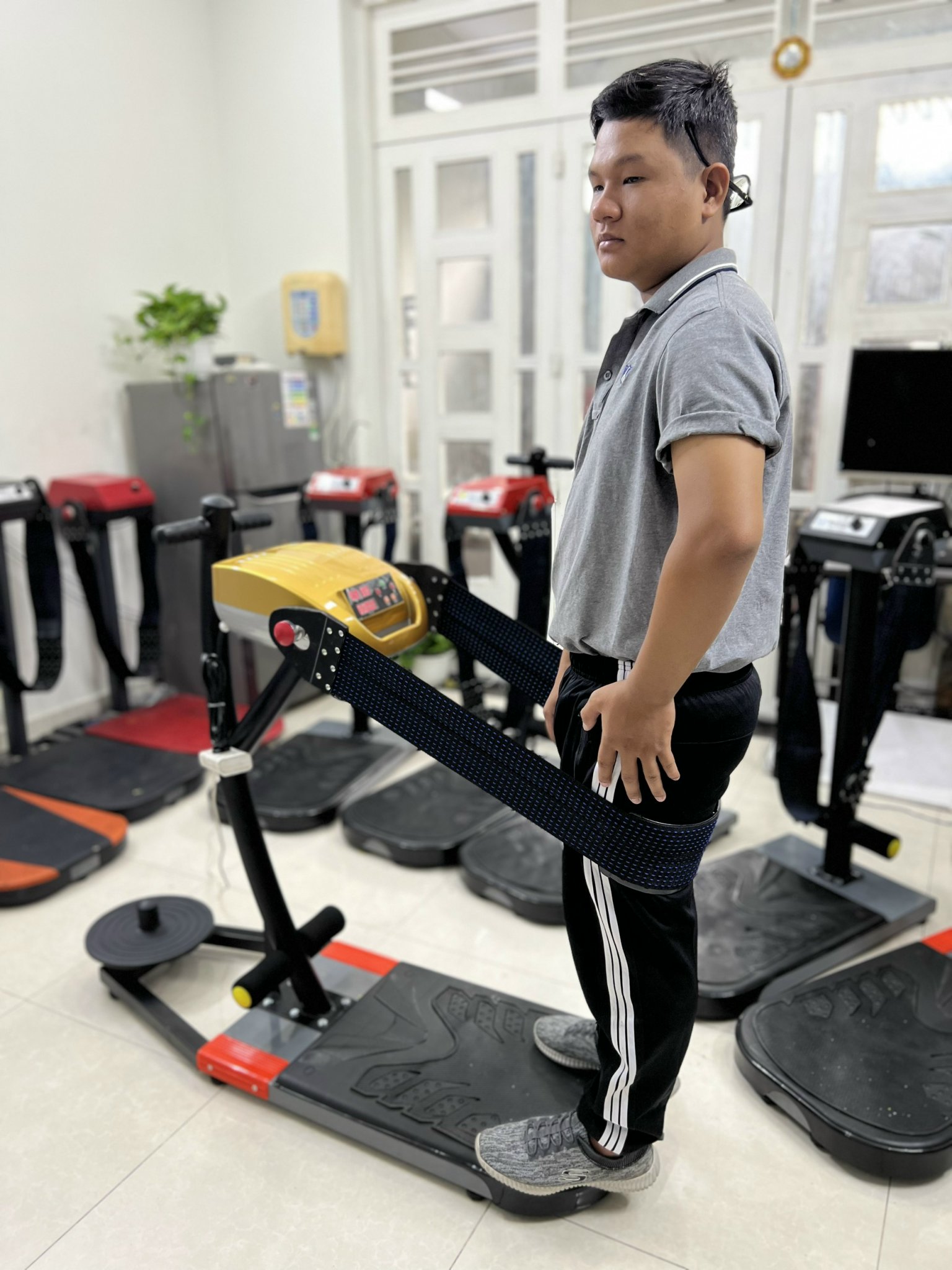 Máy Maxsa tan mỡ bụng đứng có tốt khỏe cho sức không ?