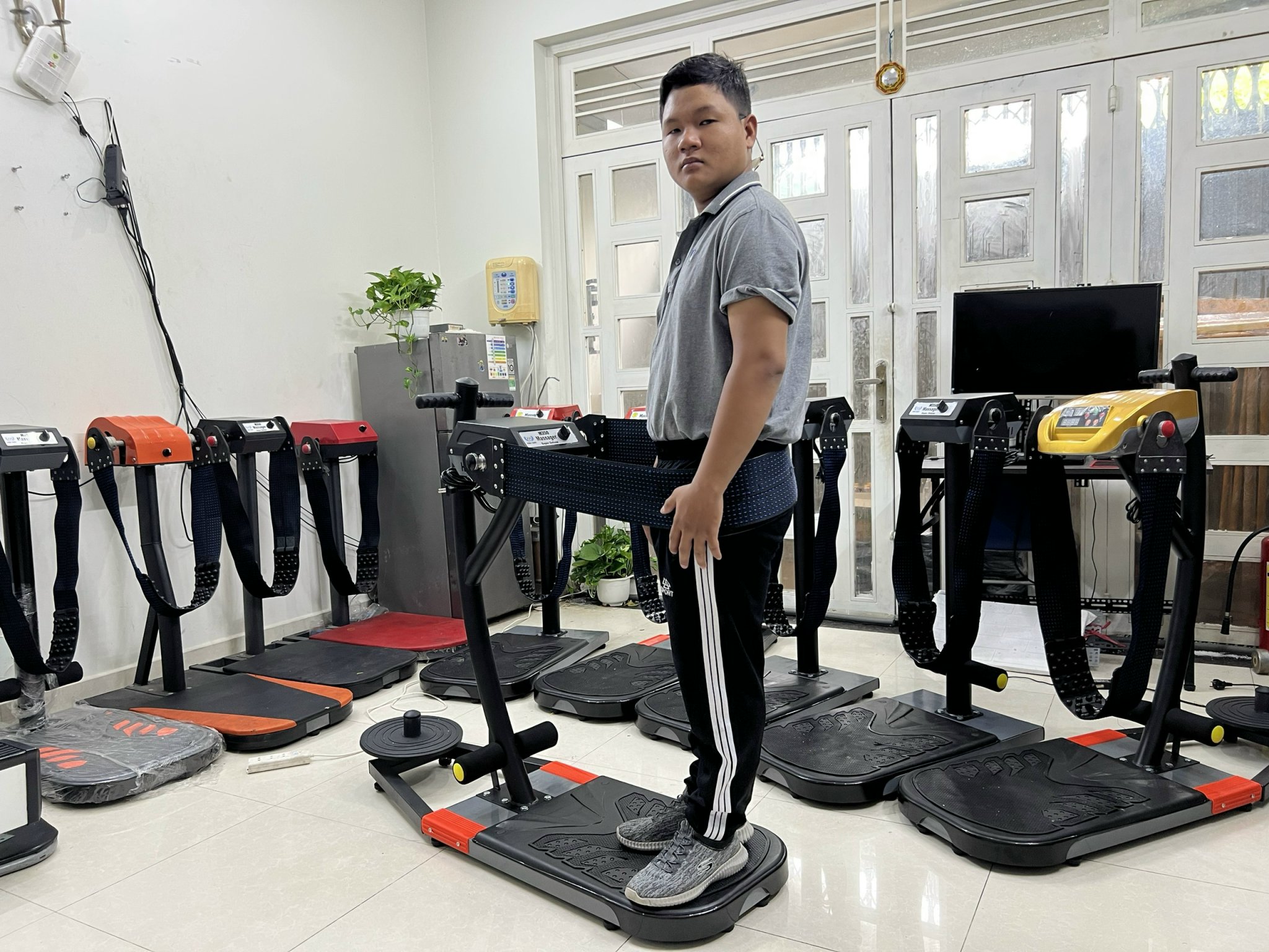 Máy run mátxa bụng có giảm mỡ bụng được hay không ?