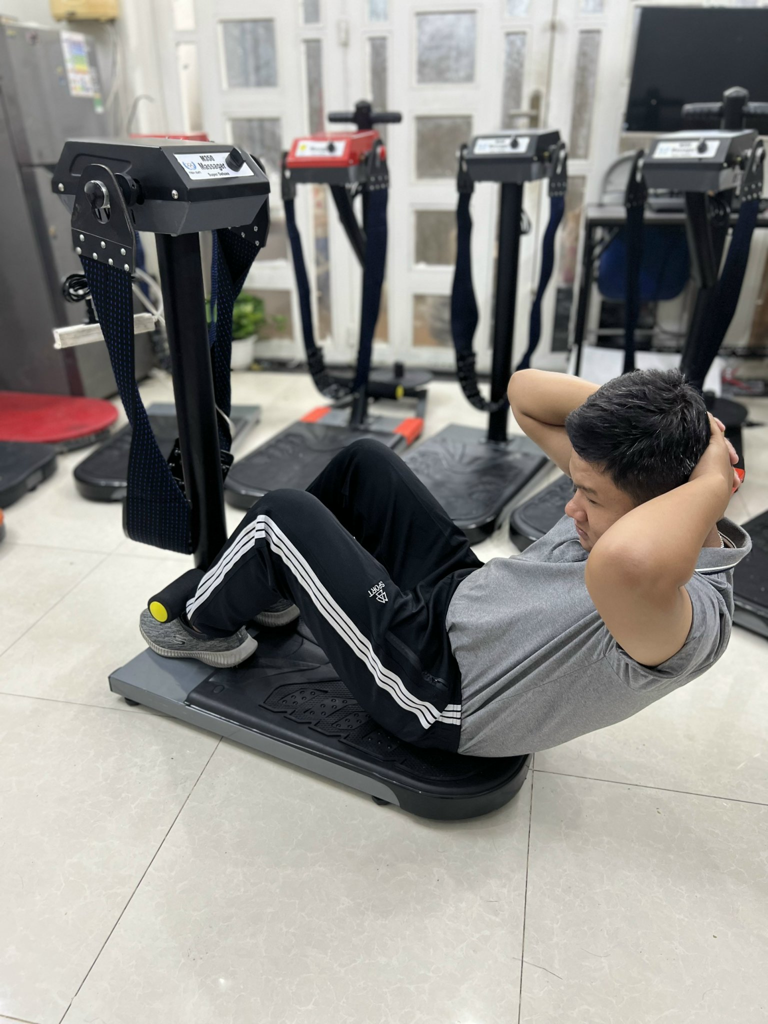 Máy run matxa bụng đứng có tốt khỏe cho sức không ?