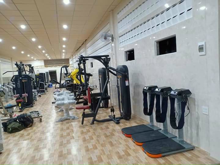 Máy rung mát xa bụng đứng có giảm mỡ bụng được hay không ?