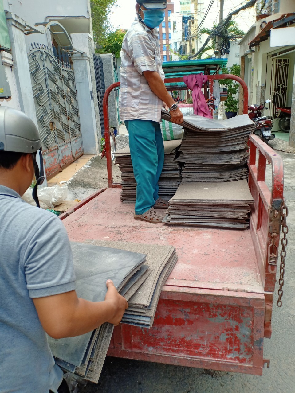 Thảm trải sàn cũ bida thanh lý